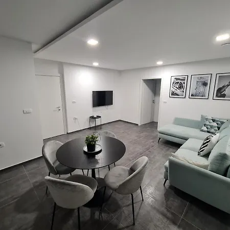 Villa Capris Apartments Koper Extérieur photo