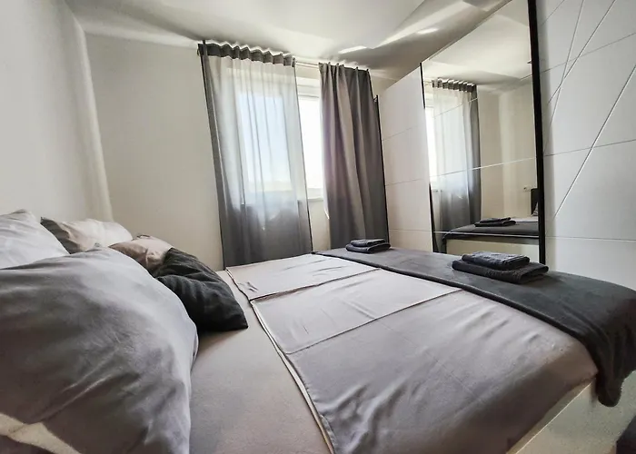 Villa Capris Apartments